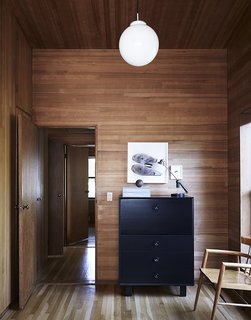 Looking Good for Over 70 Years: This Cozy Joseph Esherick Home is Amazingly Well-Preserved - Photo 5 of 7 -