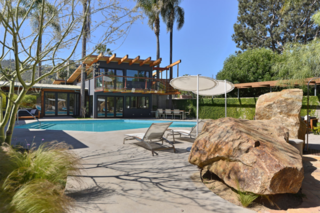 It’s Time to Kick Off Dwell Home Tours—First Stop, San Diego - Photo 4 of 12 -