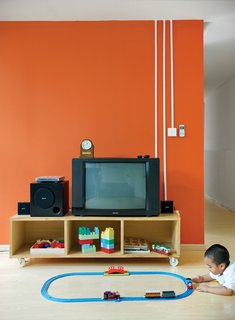 The house’s uncluttered and airy feel make it a playground par excellence, especially in the cheery upstairs sitting room.