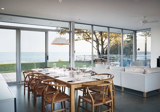 Modern Lakeside Retreat Stripped Down to the Basics - Photo 4 of 11 -