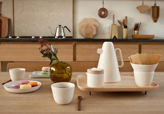 Product of the Day: Ceramic and Wood Coffee Set by Luca Nichetto - Photo 1 of 6 -