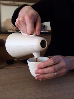 Product of the Day: Ceramic and Wood Coffee Set by Luca Nichetto - Photo 4 of 6 -