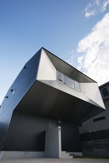 "Quake" Exhibit Explores Intersection of Architecture and Engineering - Photo 2 of 6 -