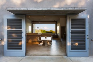 Modern Concrete Getaway in Paradise - Photo 6 of 9 -