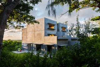 Modern Concrete Getaway in Paradise - Photo 8 of 9 -
