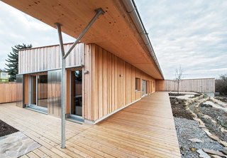 Peaceful Bungalow Makes for a Dream Retirement Home - Photo 4 of 7 -