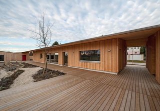 Peaceful Bungalow Makes for a Dream Retirement Home - Photo 5 of 7 -