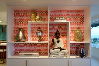 A Ranch-Style House in California Gets a Contemporary Makeover - Photo 3 of 9 -