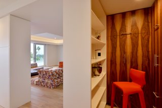 A Ranch-Style House in California Gets a Contemporary Makeover - Photo 6 of 9 -