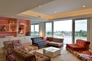 A Ranch-Style House in California Gets a Contemporary Makeover - Photo 7 of 9 -