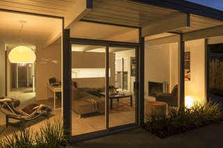 A Renovated Eichler Home in San Rafael, California - Photo 7 of 9 -
