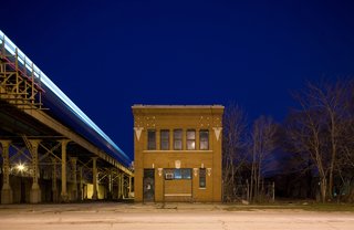 Photos of the Day: Isolated Building Studies - Photo 1 of 9 -