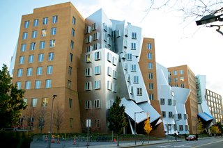 Paul Goldberger and Eric Owen Moss on Avant-Garde Architecture, Frank Gehry, and Los Angeles vs. New York - Photo 5 of 6 -