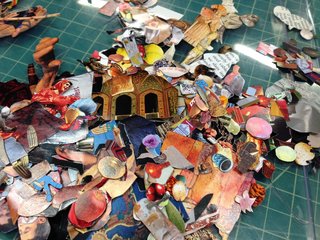 Glass Sculptures Use Magazines as Art - Photo 4 of 6 -