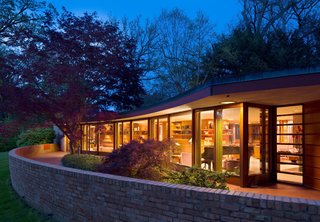 Accessible Frank Lloyd Wright House in Illinois Is Reborn as a Museum - Photo 1 of 8 -