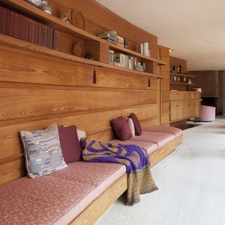 Accessible Frank Lloyd Wright House in Illinois Is Reborn as a Museum - Photo 2 of 8 -
