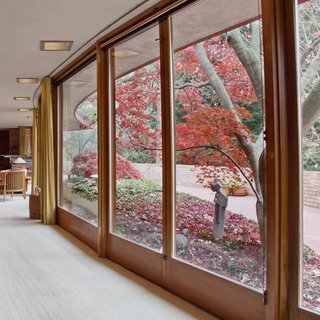 Accessible Frank Lloyd Wright House in Illinois Is Reborn as a Museum - Photo 5 of 8 -