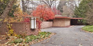 Accessible Frank Lloyd Wright House in Illinois Is Reborn as a Museum - Photo 7 of 8 -