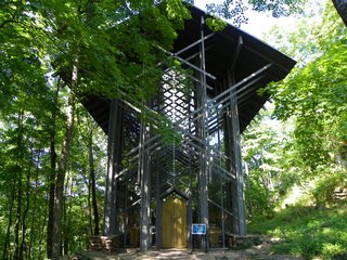 10 Inspiring Modern Churches - Photo 7 of 10 -
