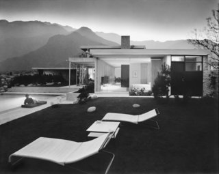 Vienna–born architect Richard Neutra designed the Kaufmann House in Palm Springs in 1947 for Edgar Kaufmann, Sr., the owner of a trendsetting Pittsburgh department store.