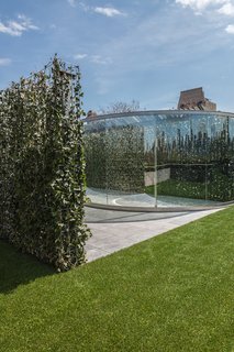 A Mirrored Garden Comes to the Met Rooftop - Photo 3 of 5 -