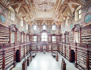 Photographer Candida Höfer's Lush Images of Architecture - Photo 7 of 9 -