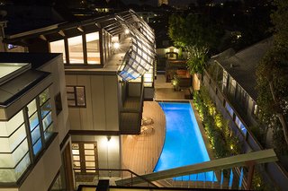 When he returned to Santa Monica after sailing for nine years, including through islands in the South Pacific, architect Thane Roberts began developing a philosophy called "evo-tecture." The design process emphasizes connection over privacy, and elements are seen throughout his family home, Meridian House. Photo by Sara Jane Boyers and Martin Cox.