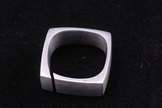 Harry Bertoia's Jewelry Design - Photo 3 of 7 -