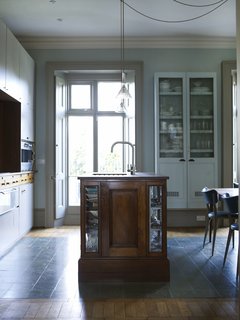 A Gracious London Terrace House Is Reborn with Salvaged Materials - Photo 4 of 12 -