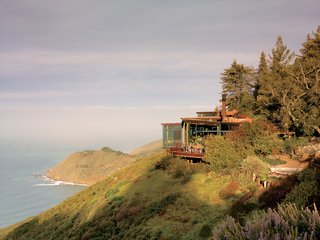 Big Sur: Coastal Commissions - Photo 3 of 9 - The interiors of many of Mickey Muennig’s houses emphasize natural building materials such as wood, concrete, and stone.