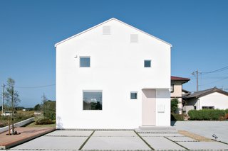 Most states require special permits for transporting oversized modular homes. In California, a police escort is required for anything over 14 feet wide.