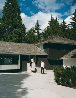 During the renovation, the architect removed a cosmetic dormer, a mullioned picture window, and other superfluous openings, opting instead for a cleaner facade.