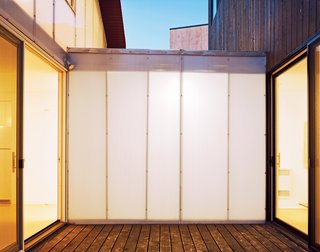 A translucent Polygal corridor separates Small and Medium.