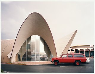Living Las Vegas - Photo 2 of 8 -