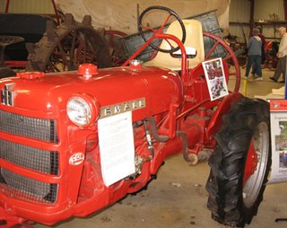 Modern Tractor - Photo 1 of 1 -