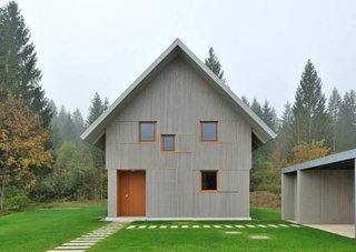 House R, Slovenia - Photo 2 of 4 -