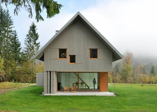 House R, Slovenia - Photo 3 of 4 -