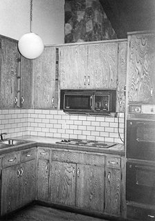 The kitchen that De Matran started with was cramped and completely outdated.