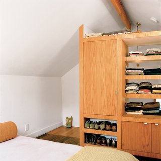 Built-In Style - Photo 6 of 9 -