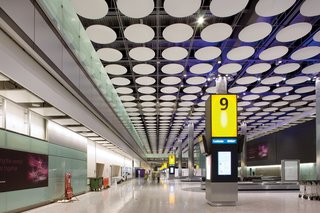 Airport Design Gone Wrong - Photo 1 of 2 -
