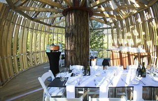Yellow Treehouse Restaurant - Photo 2 of 5 -