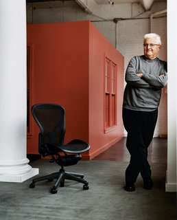 Bill Stumpf Reviews 5 Modern Desks - Photo 1 of 1 -