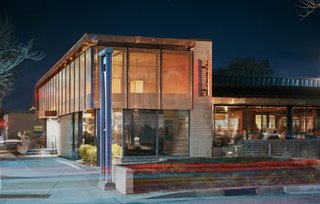 AIA LA Restaurant Design Awards - Photo 4 of 5 - Houston's Restaurant by Frederick Fisher & Partners