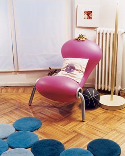 The Marc Newson Embryo chair dates from 1988.