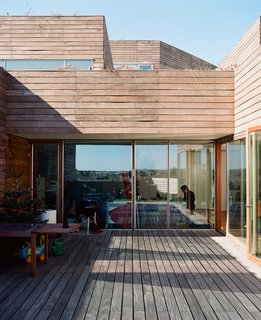 Ample space for entertaining is a must-have for Danish dwellers; The high cost of living and exorbitant price for a meal out on the town means dinner parties are regular events in Danish households.