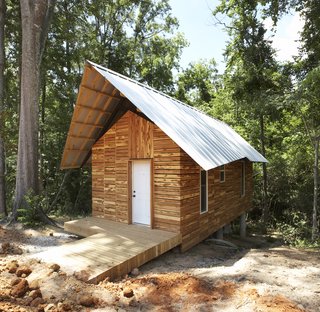 In 2008, students Drew Coshow, Robert Douge, Abigail Grubb, and Steven Ward designed the Pattern Book House. The name was inspired by pattern books that were popular in the 1800s and outlined how to build design details, from columns to cornices. With such a book in hand, any construction worker equipped with basic building skills could construct facades straight out of ancient Rome or Greece, which were the styles most often offered in these publications. 