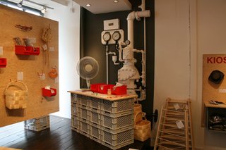 Live from London: Non-Stop Pop-Up - Photo 4 of 4 -