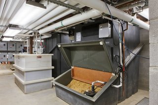 The building has no sewage connection but instead relies on an advanced composting system.s<br><br>Photo by <br><br>Bilyana Dimitrova, Courtesy of the Beacon Institute for Rivers and Estuaries