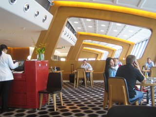 Qantas First Lounge: Sydney - Photo 2 of 7 -