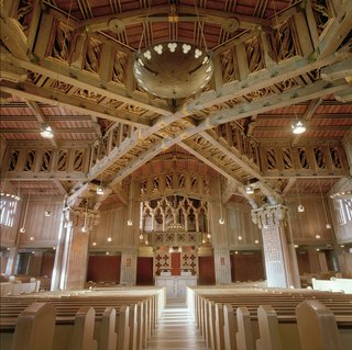 The First Church of Christ, Scientist in Berkeley, California was designed by Bernard Maybeck and, as Davis puts it: "was one of America's most magnificent houses of worship, an organic modern expression of medieval religious romance that resembles nothing so much as a Rohirrim temple hall from the set of Peter Jackson's Lord of the Rings."